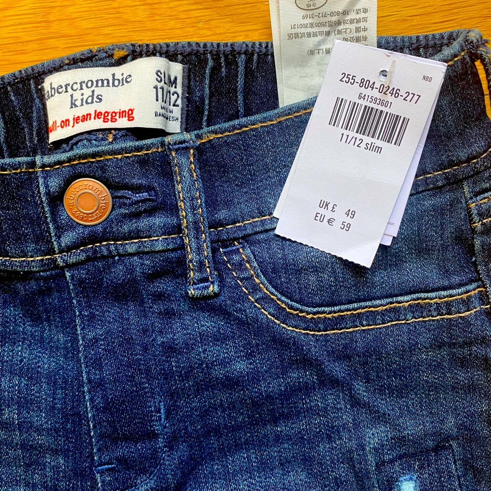 Abercrombie Kids Pull On Jean Leggings Size Slim 11 / 12 Distressed Embellished